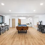 Casa Chameleon Villa *