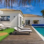 Casa Chameleon Villa Almancil