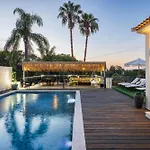 Casa Chameleon Villa *