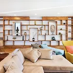 Casa Chameleon Villa *