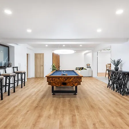 Casa Chameleon Villa *