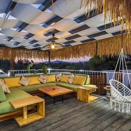 Casa Chameleon Villa